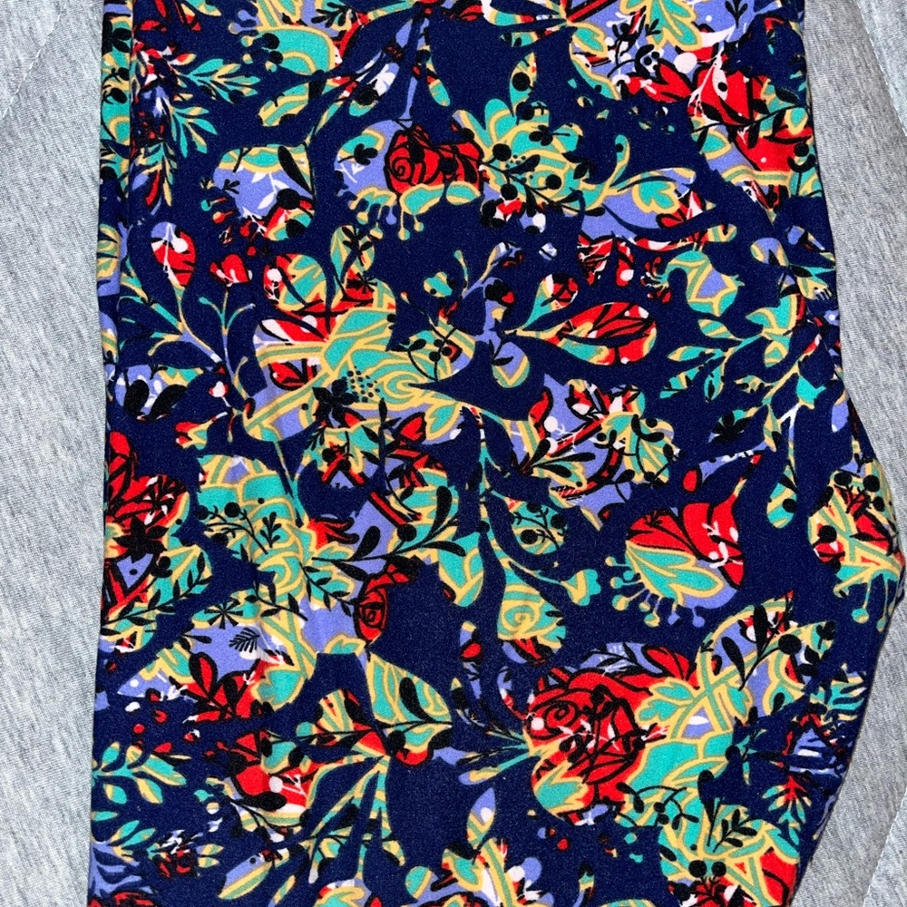 LulaRoe Tall/curvy leggings